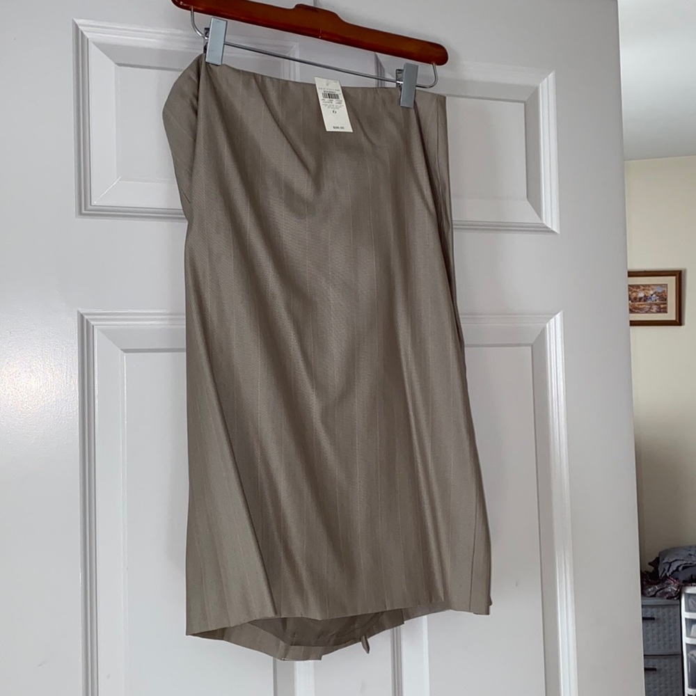 NWT Ann Taylor Beige and Pink Pencil Skirt